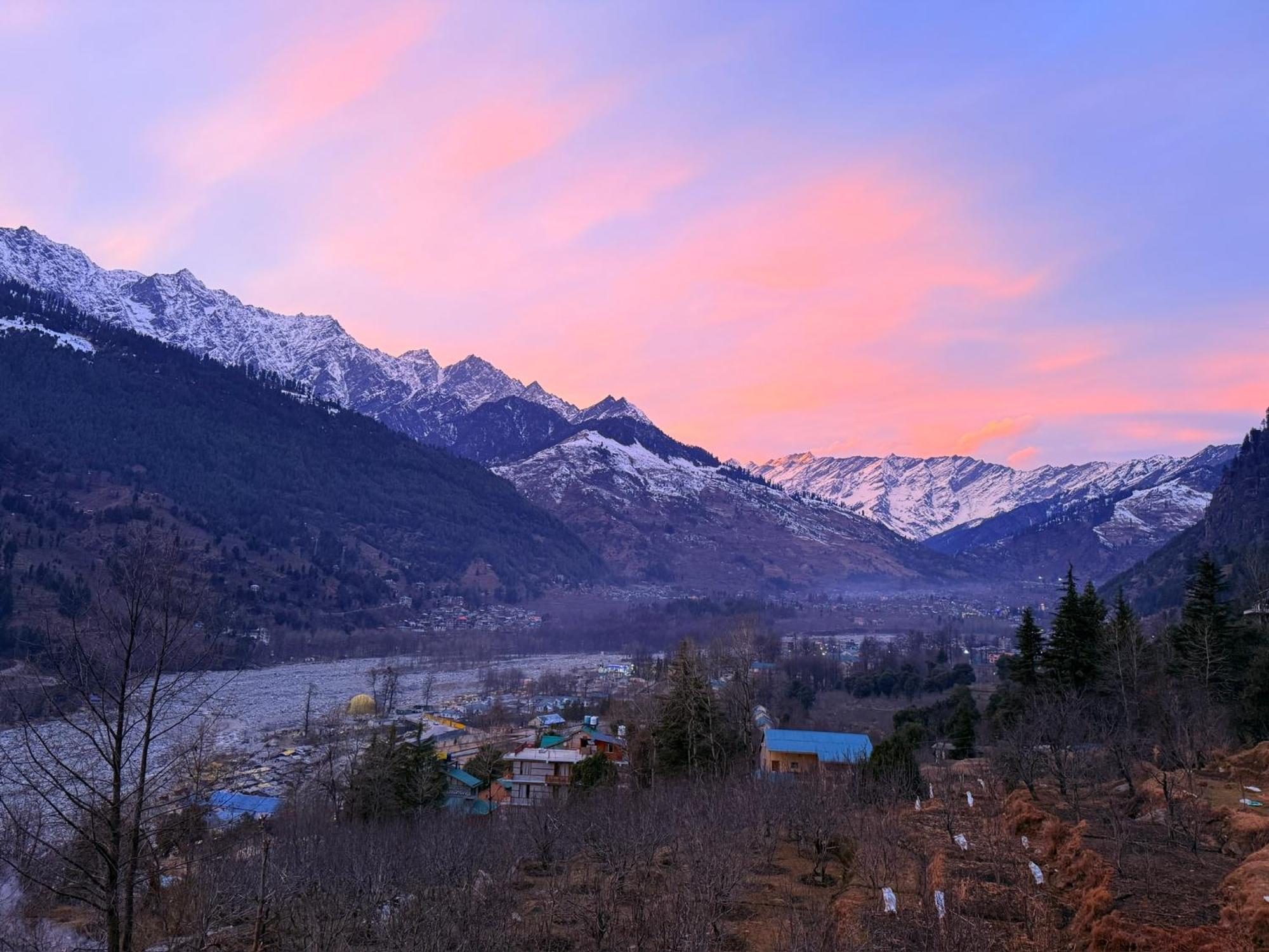God'S Land Bed & Breakfast Manāli Exterior foto